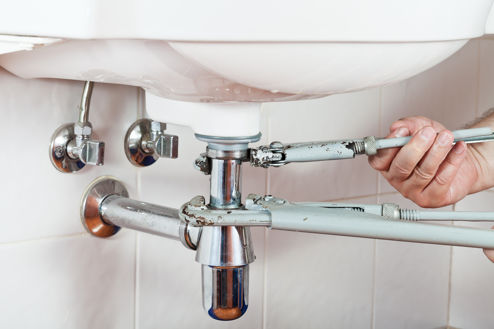 Plumbing under sink
